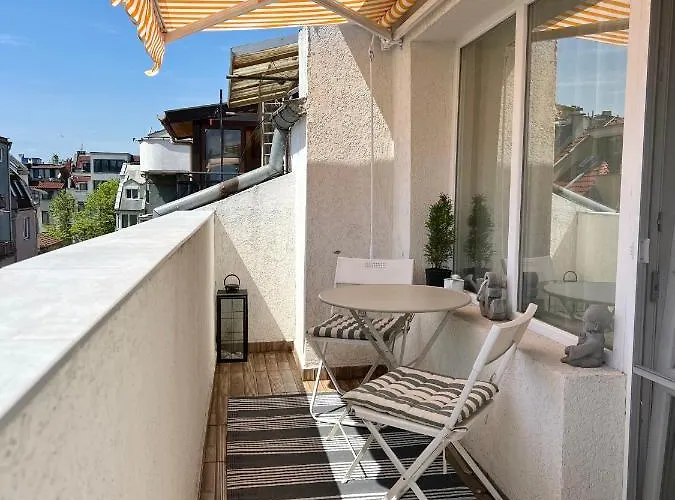 Dockview Atelier * בורגאס