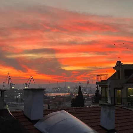 Dockview Atelier Apartament *